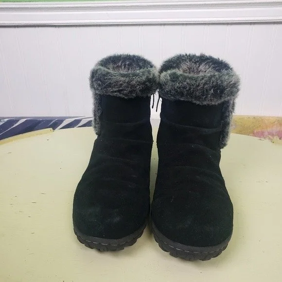 Khombu Women's Black Suede Gray Faux Fur Ankle Boots Size 7M - Picture 6 of 9